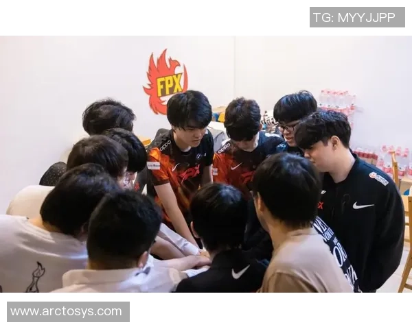 FPX在精英赛中的团队配合分析与表现评估 FPX在精英赛中的团队配合分析与表现评估