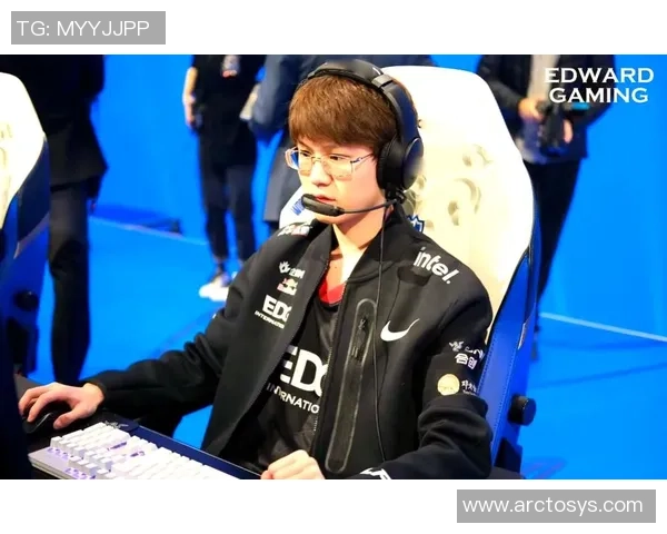 EDG在全球总决赛中的战术亮点与不足全面解析 EDG在全球总决赛中的战术亮点与不足全面解析