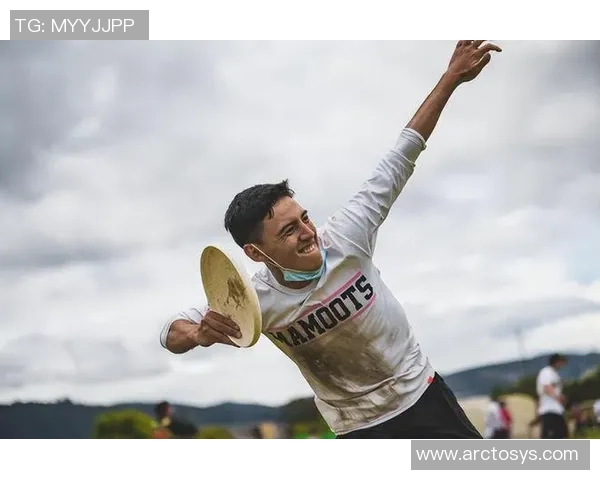 城市马拉松赛场上上海飞盘队战术解析与表现评析