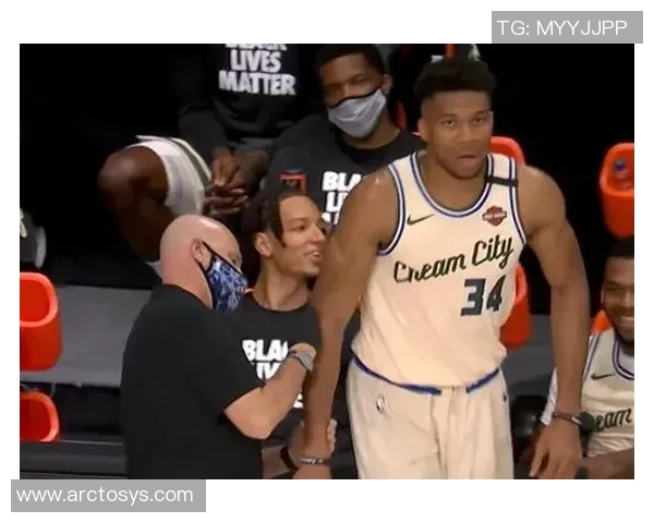 深圳滑板队的防守策略揭秘与技术深度分析 深圳滑板队的防守策略揭秘与技术深度分析